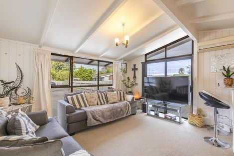 Photo of property in 2/2 Gloucester Street, Taradale, Napier, 4112