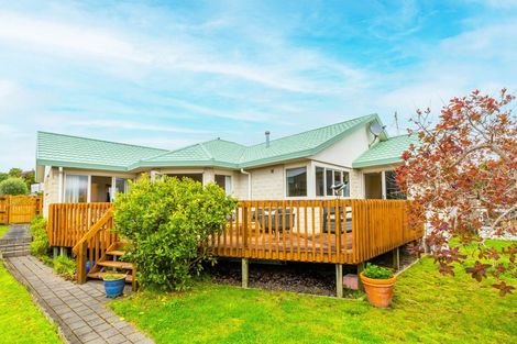 Photo of property in 6 Rifleman Lane, Paraparaumu Beach, Paraparaumu, 5032
