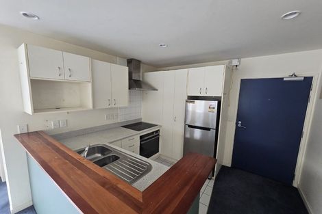 Photo of property in Terrace Heights Apartments, 9b/163 The Terrace, Wellington Central, Wellington, 6011