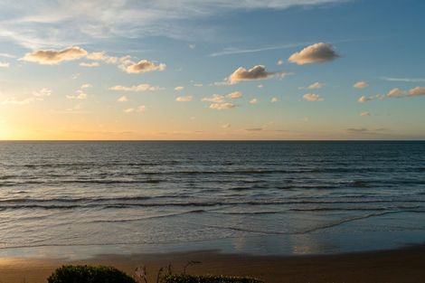 Photo of property in 52 Ames Street, Paekakariki, 5034