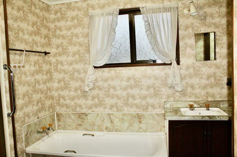 Photo of property in 11 Cardigan Street East, Middlemarch, 9597