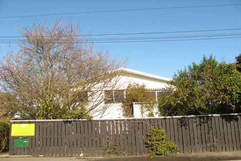 Photo of property in 2/100 Holly Road, St Albans, Christchurch, 8014