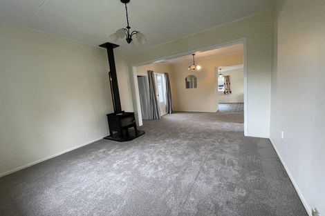 Photo of property in 8a Shanly Street, Waipawa, 4210