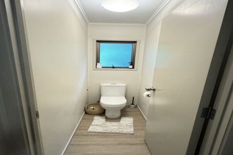 Photo of property in 1/19a Verran Road, Birkenhead, Auckland, 0626