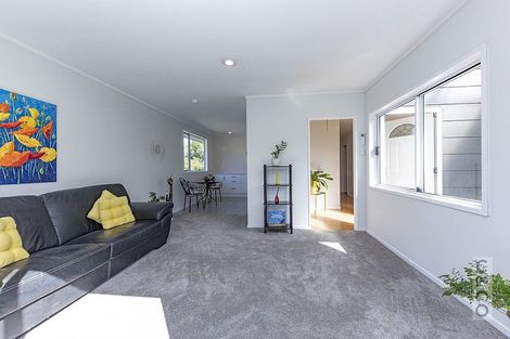 Photo of property in 2246 State Highway 16, Helensville, 0875