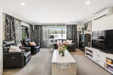 Photo of property in 1/3 Pelican Lane, Unsworth Heights, Auckland, 0632