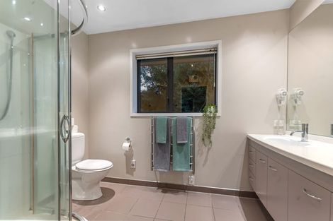 Photo of property in 120 Glandovey Road, Strowan, Christchurch, 8052