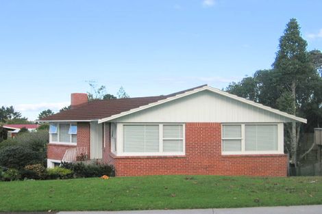 Photo of property in 18 Hartley Terrace, Massey, Auckland, 0614