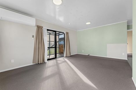 Photo of property in 9b Boundary Road, Opaheke, Papakura, 2113