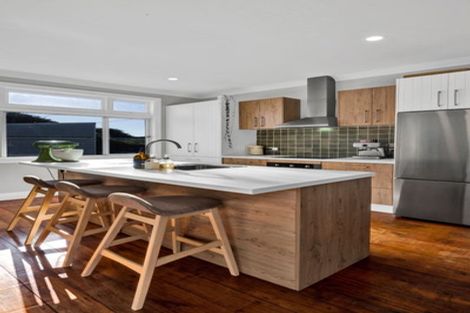 Photo of property in 45 Vogel Street, Hawera, 4610