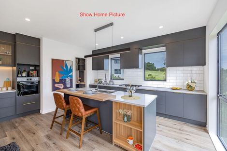 Photo of property in 2 Cutfield Lane, Kumeu, 0810