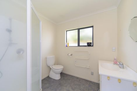 Photo of property in 22 Logan Way, Kelvin Grove, Palmerston North, 4414