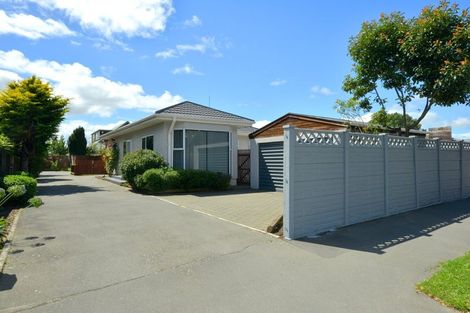 Photo of property in 104 Yaldhurst Road, Sockburn, Christchurch, 8042
