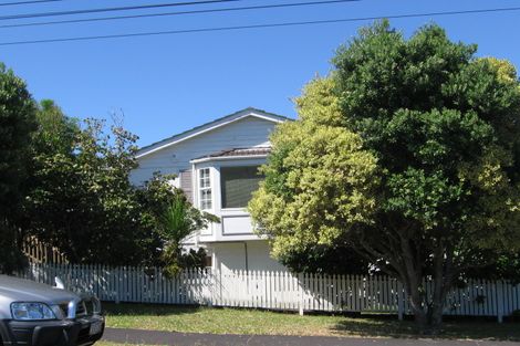 Photo of property in 1/1 Folkestone Street, Murrays Bay, Auckland, 0630