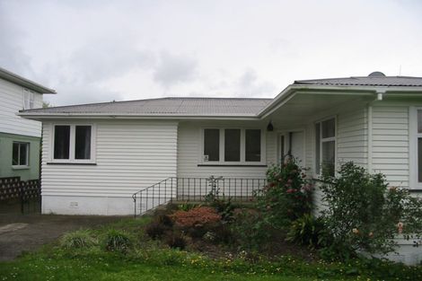 Photo of property in 27 Golf Road, New Lynn, Auckland, 0600