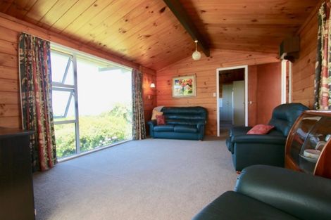 Photo of property in 3 Acacia Avenue, Maungaraki, Lower Hutt, 5010