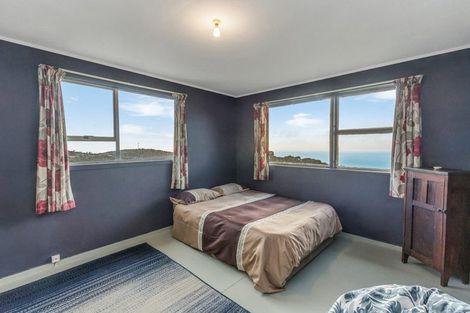 Photo of property in 11 Te Ahuahu Road, Piha, New Lynn, 0772