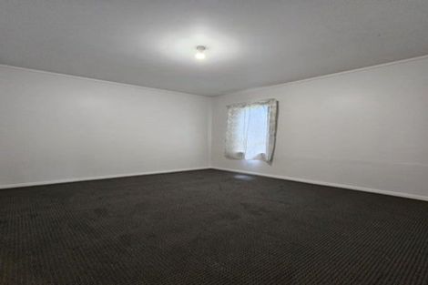 Photo of property in 33 Leaver Place, Weymouth, Auckland, 2103
