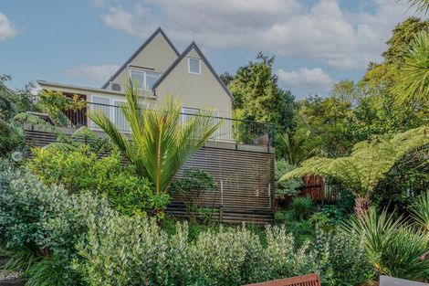 Photo of property in 299 Titirangi Road, Titirangi, Auckland, 0604
