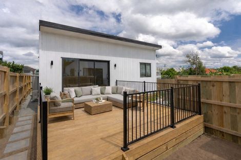 Photo of property in 4a Daphne Street, Kelston, Auckland, 0602