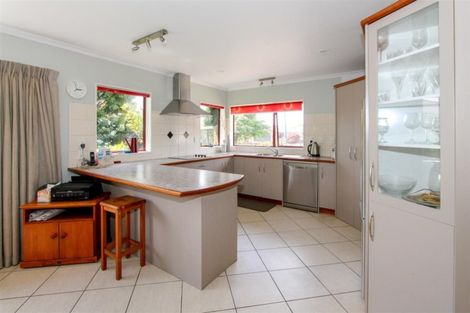 Photo of property in 17 Frame Place, Owhata, Rotorua, 3010