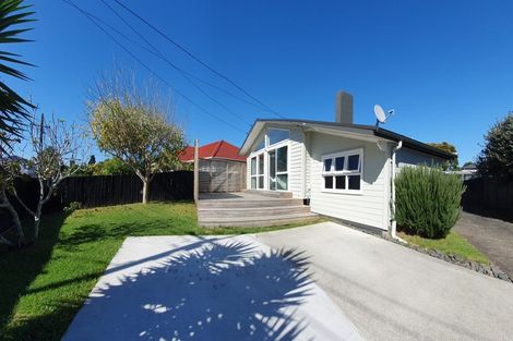 Photo of property in 32 Mervan Street, Mangere East, Auckland, 2024