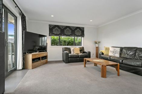 Photo of property in 33 Norfolk Drive, Cambridge, 3434