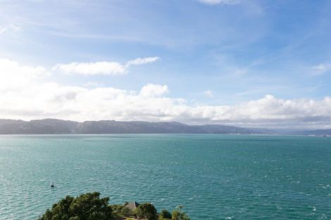 Photo of property in Gateway Apartments, 19 Maida Vale Road, Roseneath, Wellington, 6011