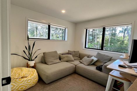 Photo of property in 7 Maraeariki Avenue, Orewa, 0931