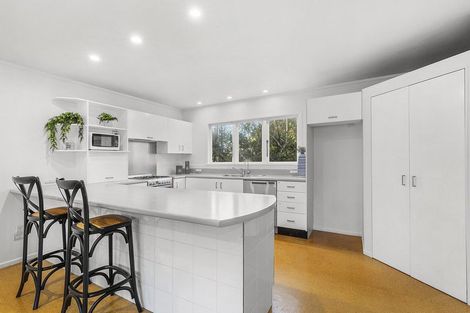 Photo of property in 44 Kahu Road, Paremata, Porirua, 5024