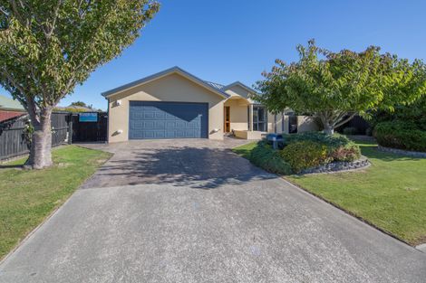 Photo of property in 16 Paget Drive, Woodend, 7610