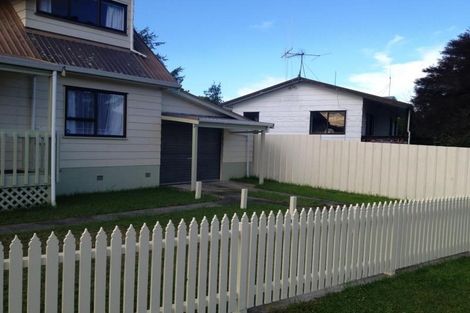 Photo of property in 37 Splitt Avenue, Glenview, Hamilton, 3206