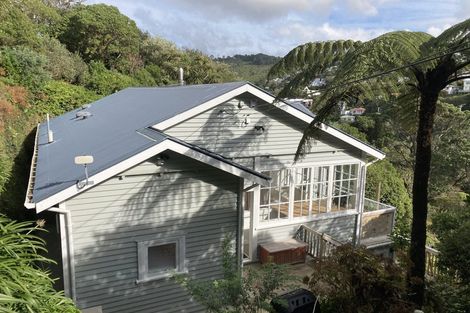 Photo of property in 30 Saint Michaels Crescent, Kelburn, Wellington, 6012