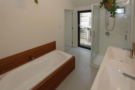 Photo of property in 90 Okareka Loop Road, Lake Okareka, Rotorua, 3076