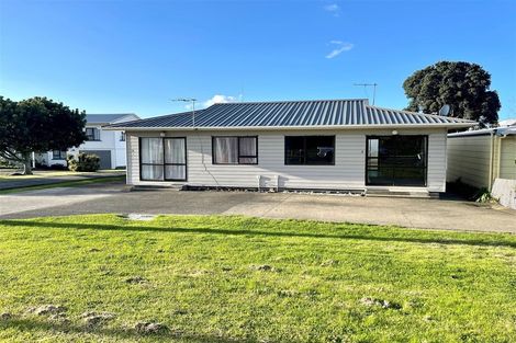 Photo of property in 1 Pohutukawa Avenue, Ohope, 3121