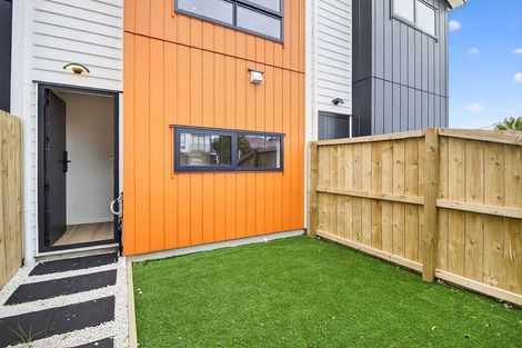 Photo of property in 3/85 Jaemont Avenue, Te Atatu South, Auckland, 0610