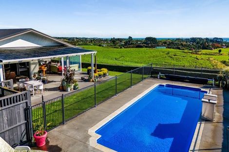 Photo of property in 51 Wilson Road, Urenui, 4375