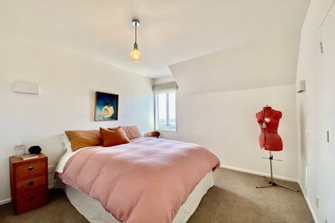 Photo of property in 34 Woodside Common, Westmorland, Christchurch, 8025