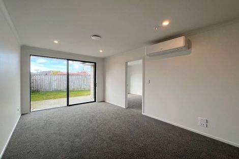 Photo of property in 2u2 Masefield Drive, Enderley, Hamilton, 3214