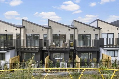 Photo of property in 11/28 Westgate Drive, Westgate, Auckland, 0614