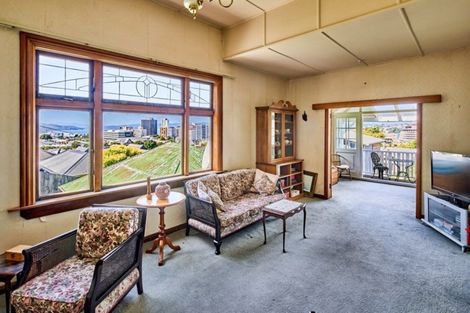 Photo of property in 8 Pitarua Street, Thorndon, Wellington, 6011