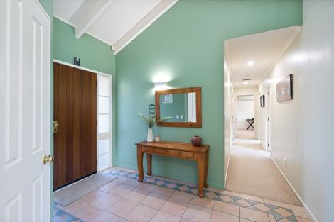 Photo of property in 42 Harvest Drive, Henderson, Auckland, 0612