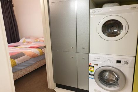 Photo of property in St Pauls Apartments, 62/43u Mulgrave Street, Thorndon, Wellington, 6011