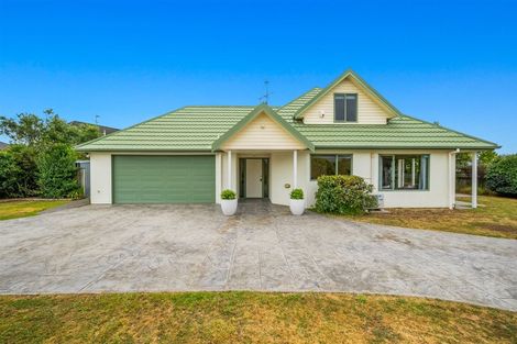 Photo of property in 20 Lanyon Place, Whitby, Porirua, 5024