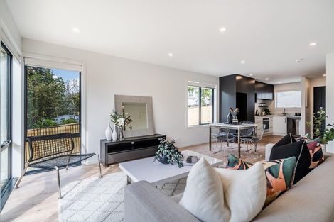 Photo of property in 5c Nea Place, Hillcrest, Auckland, 0627