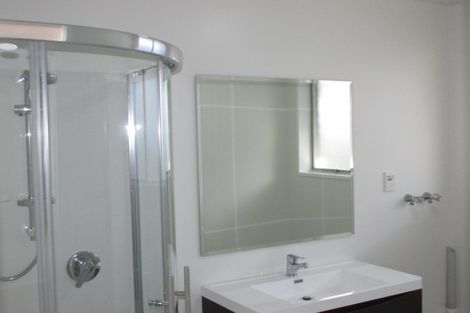 Photo of property in 2/32 Lyndon Street, Riccarton, Christchurch, 8041