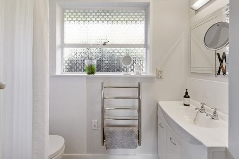 Photo of property in 16 Braemar Place, Marchwiel, Timaru, 7910