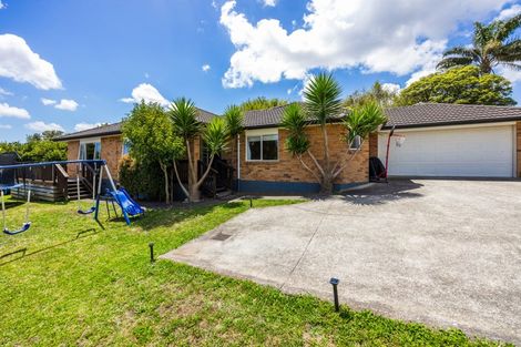 Photo of property in 12 Prado Drive, Pukekohe, 2120