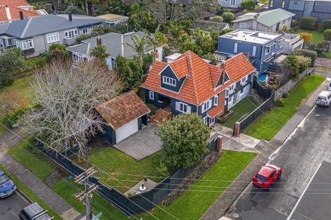 Photo of property in 38a/1 Norwood Road, Bayswater, Auckland, 0622