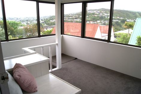 Photo of property in 78 Thurleigh Grove, Karori, Wellington, 6012